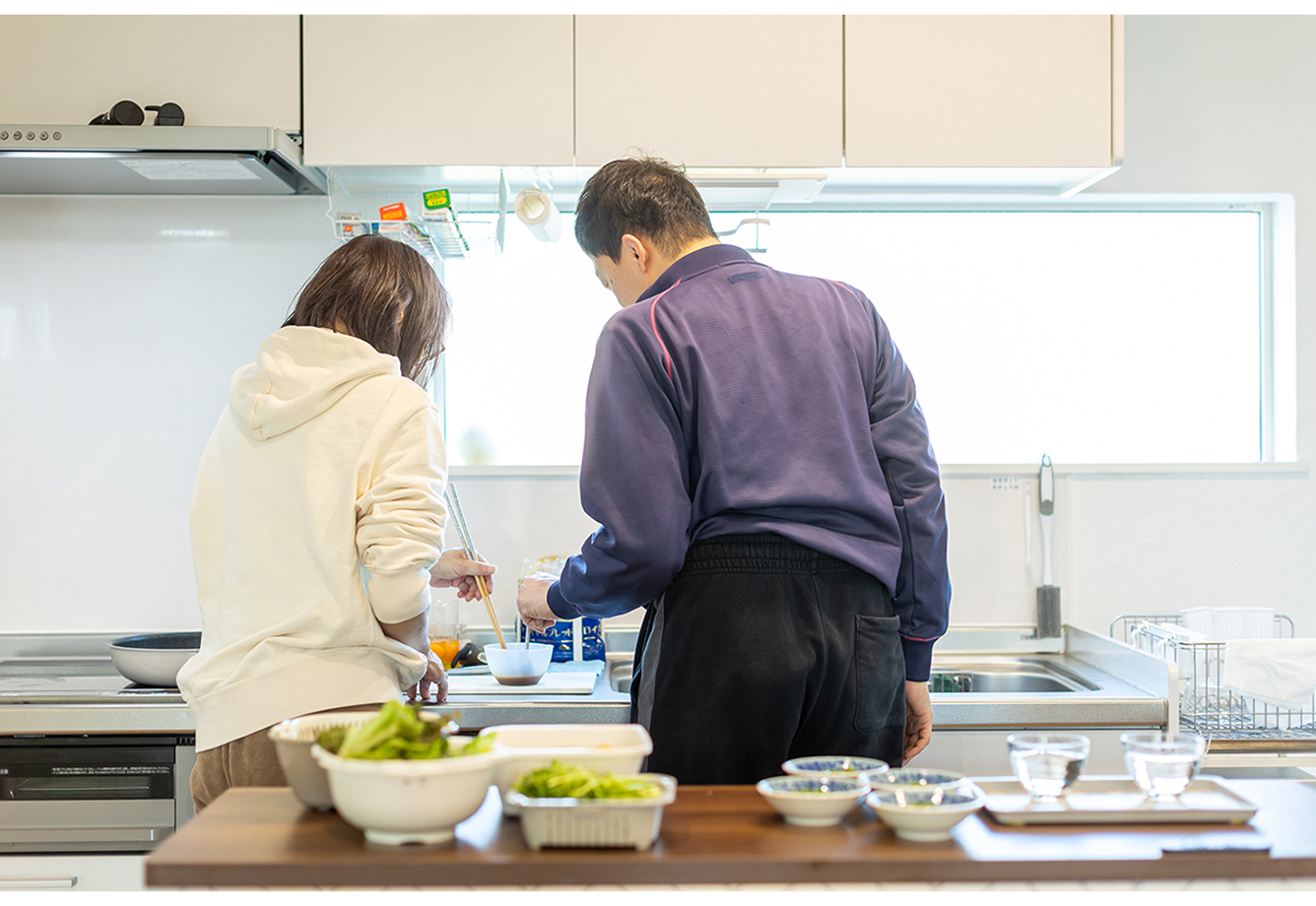 ハウスキーパー（世話人）